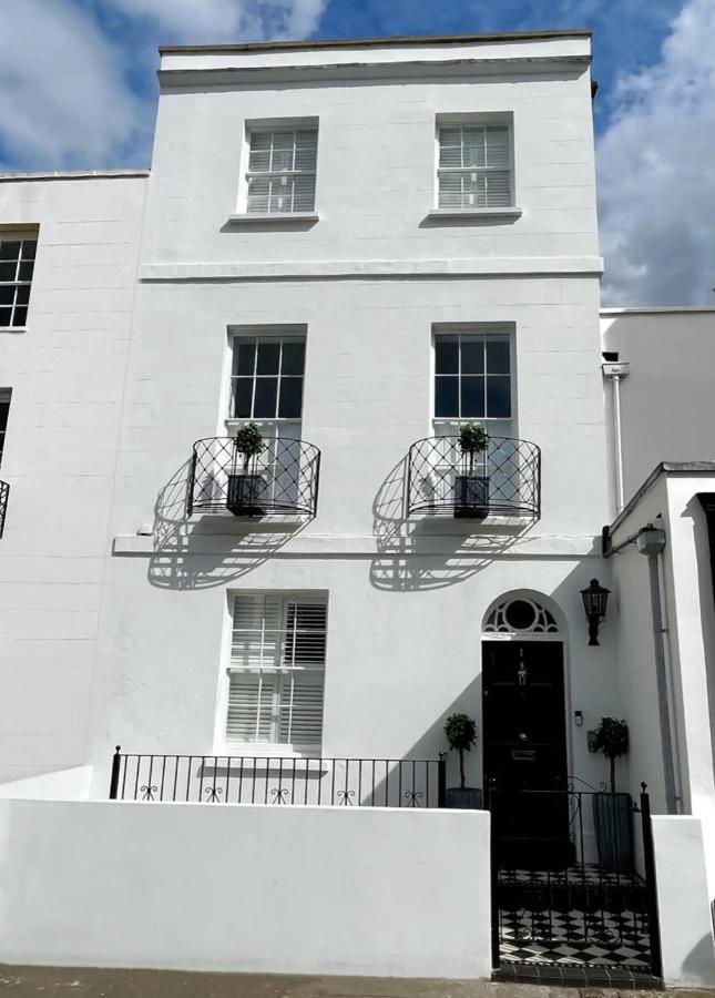 Casa de férias Gloucester Place Townhouse And Hot Tub! *